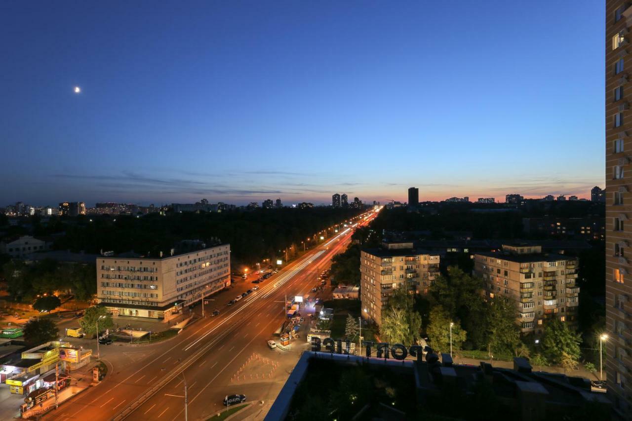 Black&White Apartment In Smart Plaza Киев Экстерьер фото